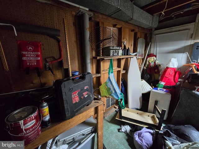 108 4TH AVE, Baltimore, MD 21227