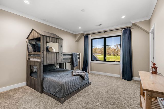 5044 Bridgewood Rd, Owensboro, KY 42303
