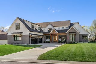 5044 Bridgewood Rd, Owensboro, KY 42303