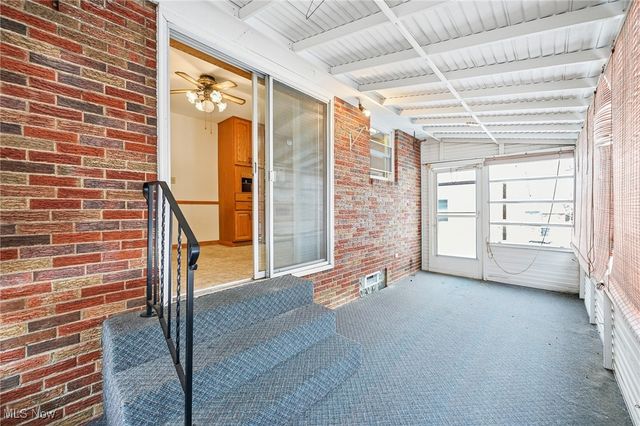 591 Breetz Drive, Campbell, OH 44505