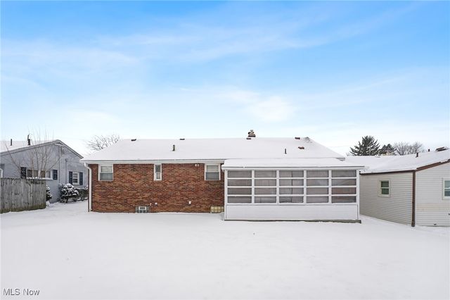 591 Breetz Drive, Campbell, OH 44505