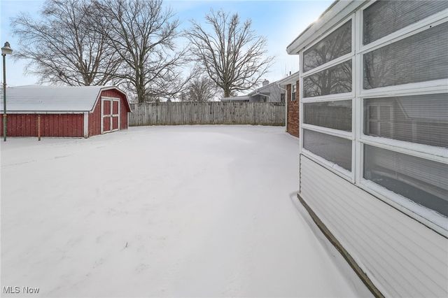 591 Breetz Drive, Campbell, OH 44505