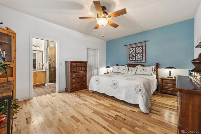 927 S Evanston Circle, Aurora, CO 80012
