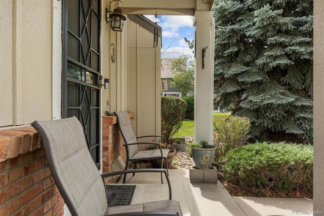 927 S Evanston Circle, Aurora, CO 80012