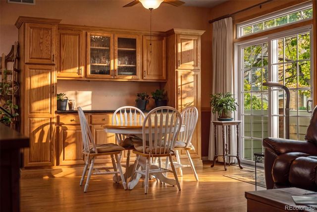 927 S Evanston Circle, Aurora, CO 80012