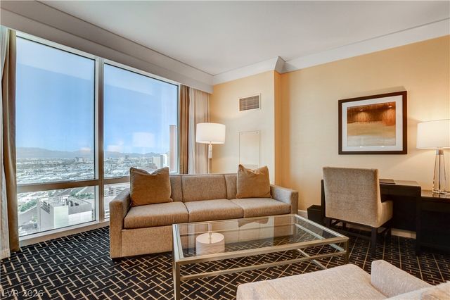 2000 North Fashion Show Drive 3316, Las Vegas, NV 89109