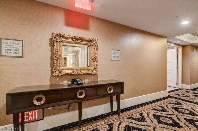 2000 North Fashion Show Drive 3316, Las Vegas, NV 89109