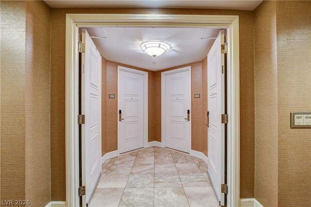 2000 North Fashion Show Drive 3316, Las Vegas, NV 89109