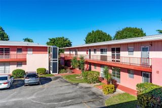 18 Golfs Edge D, West Palm Beach, FL 33417