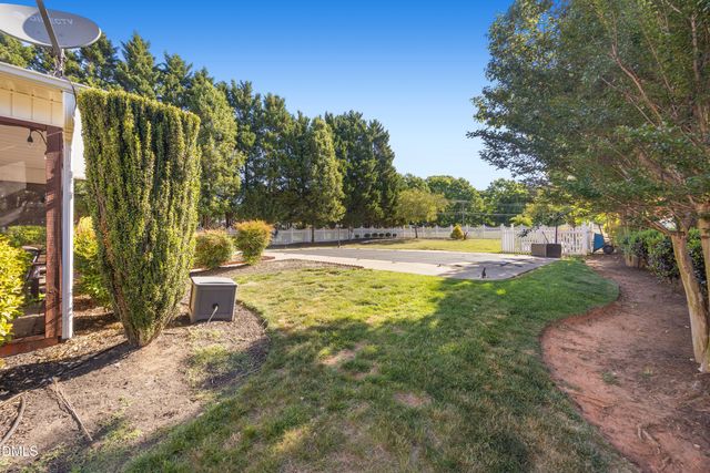 250 Christi Lane, Kernersville, NC 27284