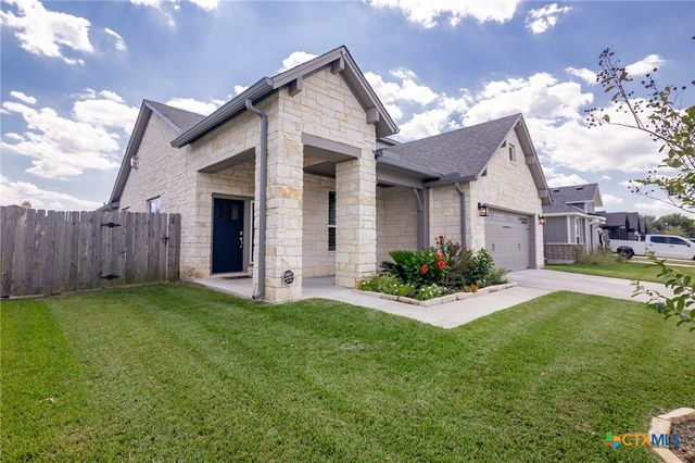 209 Flint Rock Court, Victoria, TX 77904
