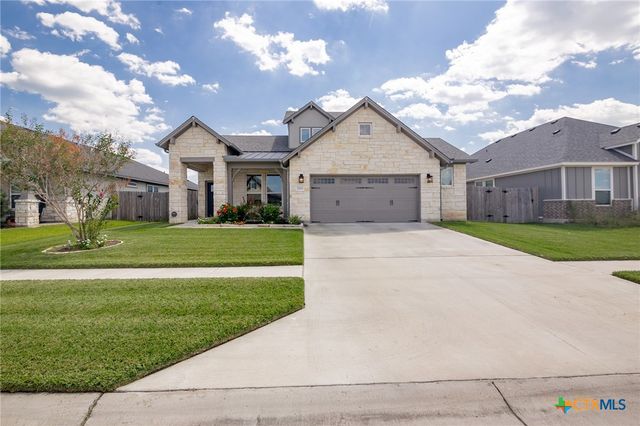209 Flint Rock Court, Victoria, TX 77904