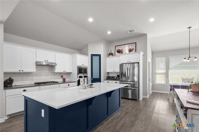 209 Flint Rock Court, Victoria, TX 77904