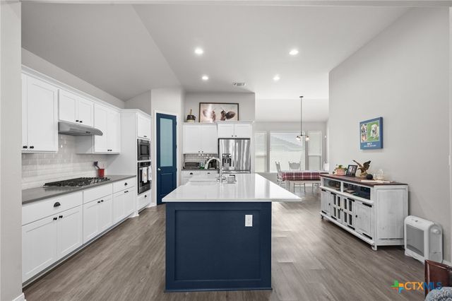 209 Flint Rock Court, Victoria, TX 77904