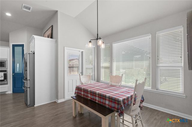 209 Flint Rock Court, Victoria, TX 77904