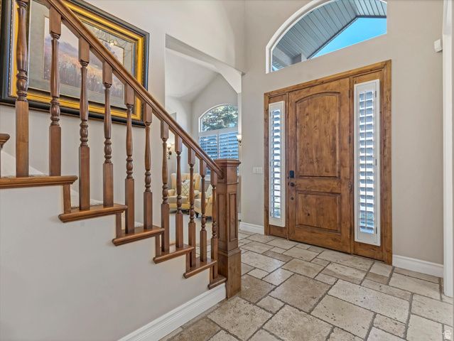 1074 E BLACK FOREST DR, Sandy, UT 84094