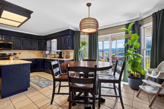 105 Meadow Court, Gray, TN 37615