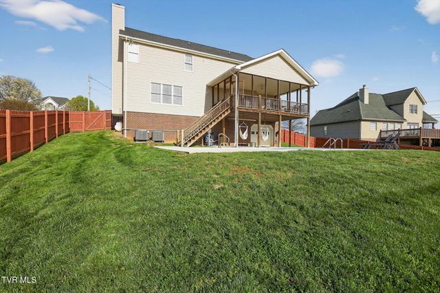 105 Meadow Court, Gray, TN 37615