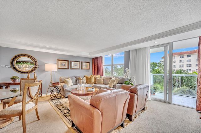 10000 W Bay Harbor Dr 401, Bay Harbor Islands, FL 33154