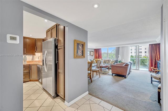 10000 W Bay Harbor Dr 401, Bay Harbor Islands, FL 33154