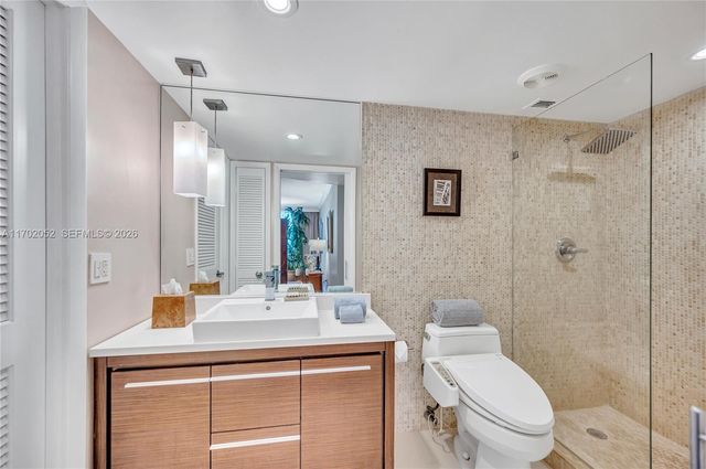 10000 W Bay Harbor Dr 401, Bay Harbor Islands, FL 33154