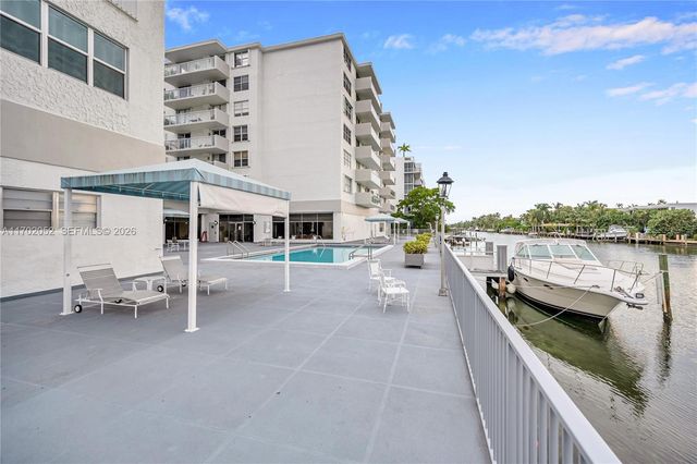 10000 W Bay Harbor Dr 401, Bay Harbor Islands, FL 33154