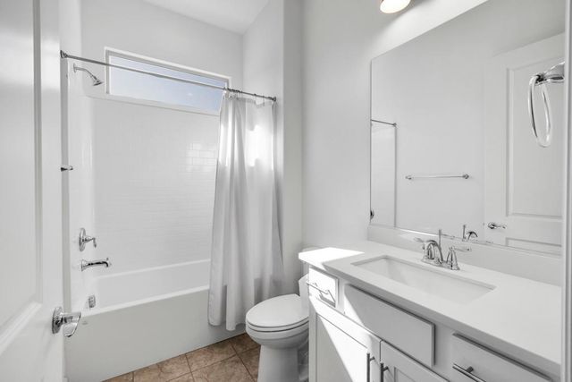 87 Zinfandel, Rancho Mirage, CA 92270