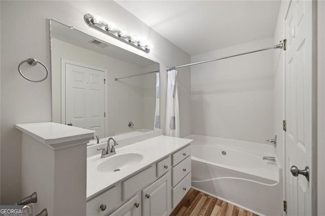 1707 Oakbrook Lane NW, Kennesaw, GA 30152