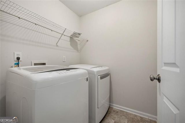 1707 Oakbrook Lane NW, Kennesaw, GA 30152