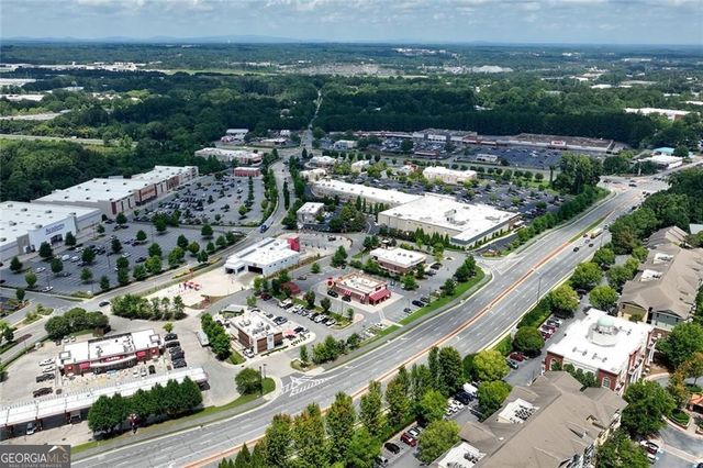 1707 Oakbrook Lane NW, Kennesaw, GA 30152