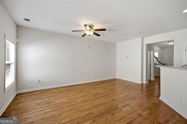 1707 Oakbrook Lane NW, Kennesaw, GA 30152