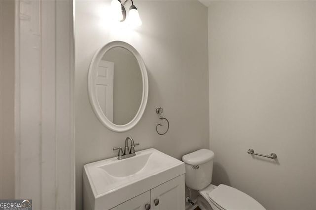 1707 Oakbrook Lane NW, Kennesaw, GA 30152