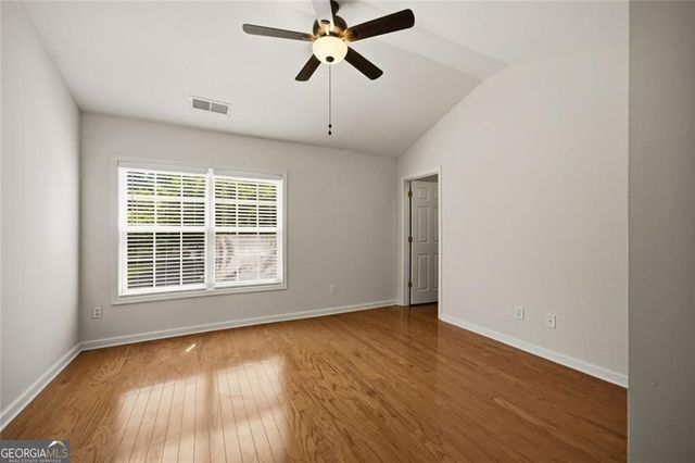 1707 Oakbrook Lane NW, Kennesaw, GA 30152