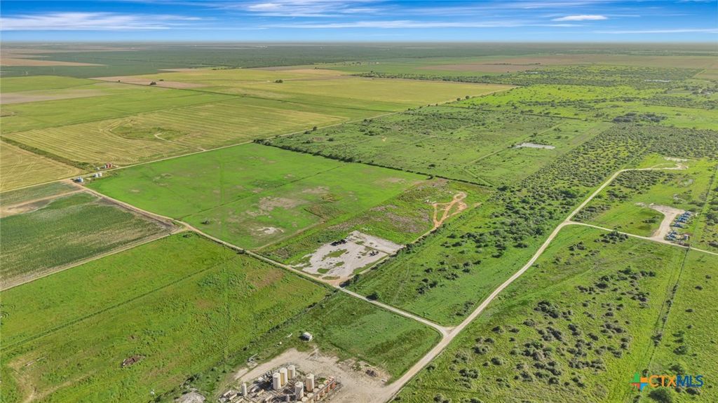 Image 16 of property listing at 000 Sunray Road, Victoria, TX 77905