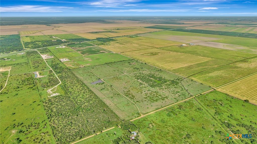 Image 19 of property listing at 000 Sunray Road, Victoria, TX 77905
