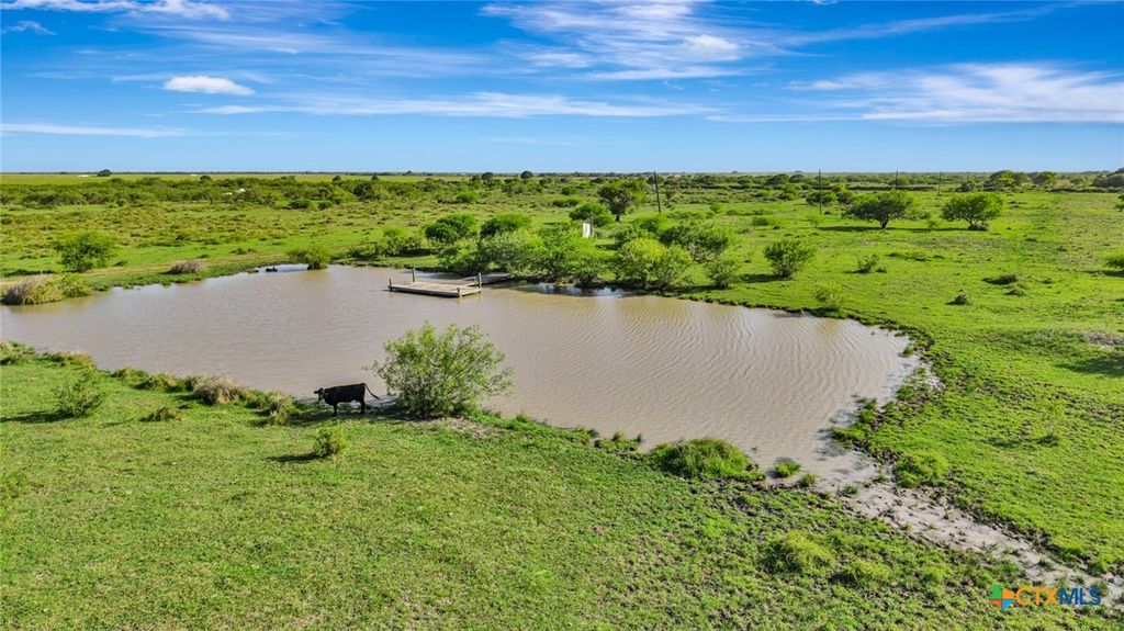 Image 4 of property listing at 000 Sunray Road, Victoria, TX 77905