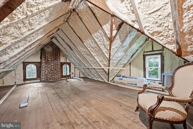 90 OAK LN, Pocono Manor, PA 18349