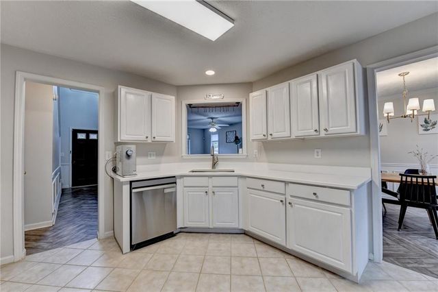 370 Manor Glen Drive, Suwanee, GA 30024