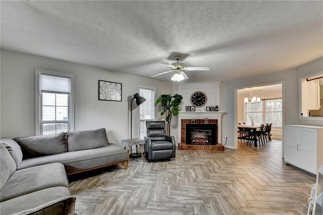 370 Manor Glen Drive, Suwanee, GA 30024