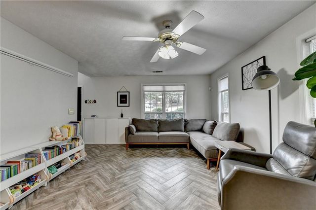 370 Manor Glen Drive, Suwanee, GA 30024