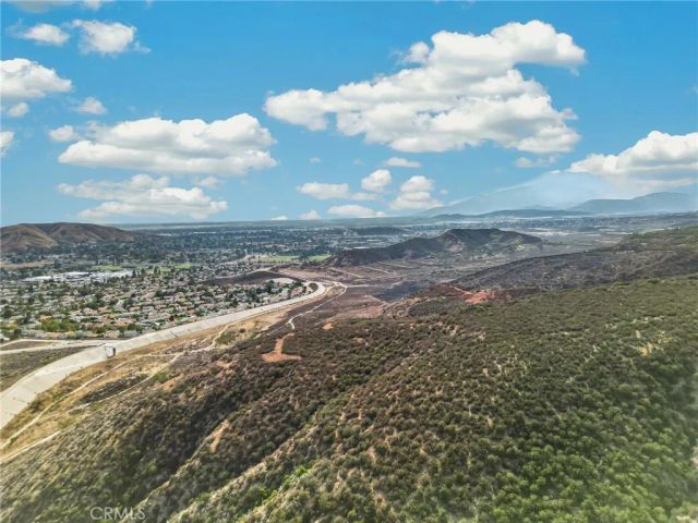 2 Hill West, San Bernardino, CA 92407