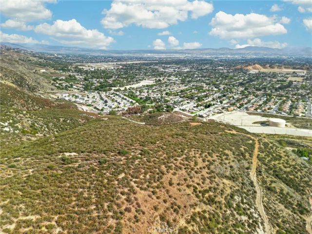 2 Hill West, San Bernardino, CA 92407