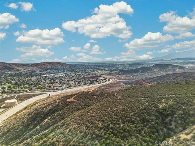 2 Hill West, San Bernardino, CA 92407