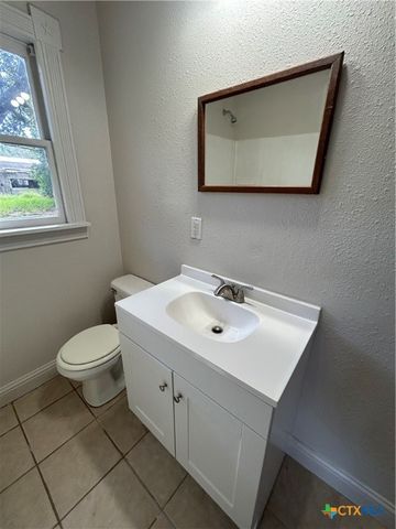 236 Hilltop Drive, Victoria, TX 77905