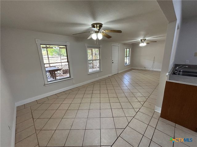 236 Hilltop Drive, Victoria, TX 77905