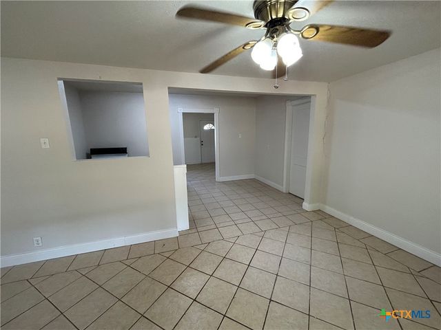 236 Hilltop Drive, Victoria, TX 77905