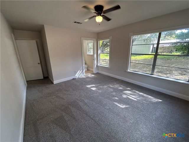 236 Hilltop Drive, Victoria, TX 77905