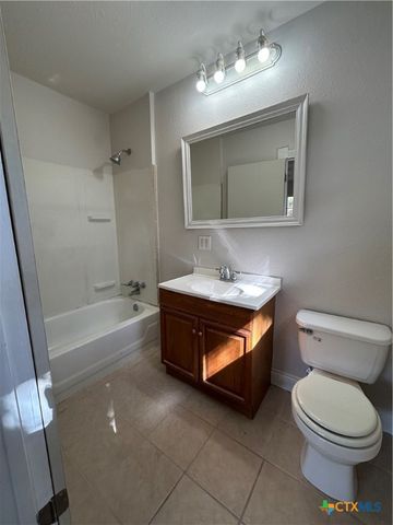 236 Hilltop Drive, Victoria, TX 77905