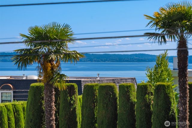 11280 Marine View Drive SW, Seattle, WA 98146
