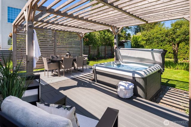 11280 Marine View Drive SW, Seattle, WA 98146